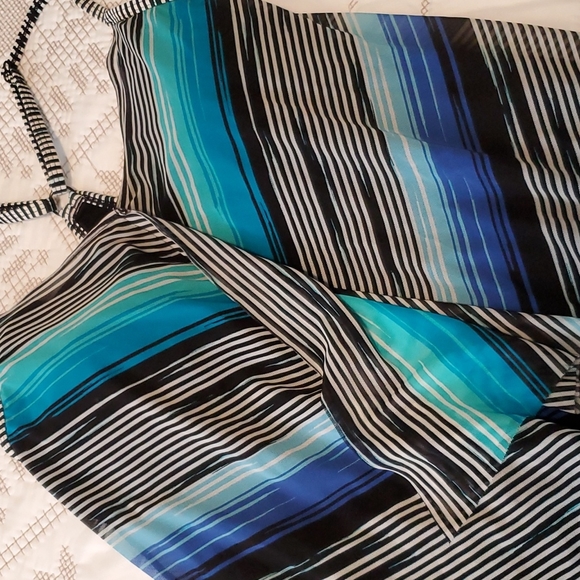 Beach House Swim Tankini (SM) - Picture 2 of 4